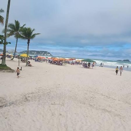 Apto Aconchegante Pe Na Areia Guarujá Buitenkant foto